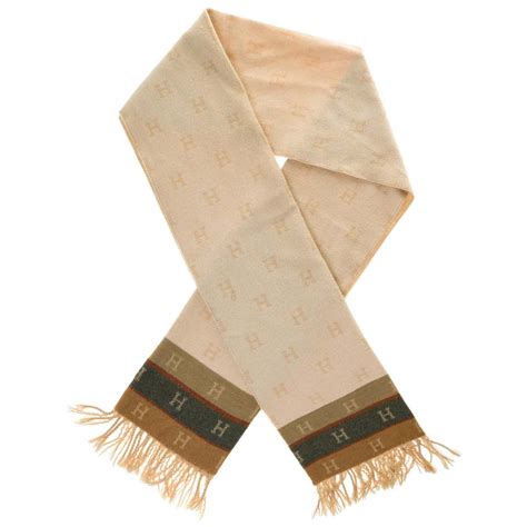 chales hermes femme|hermes wool and cashmere scarf.